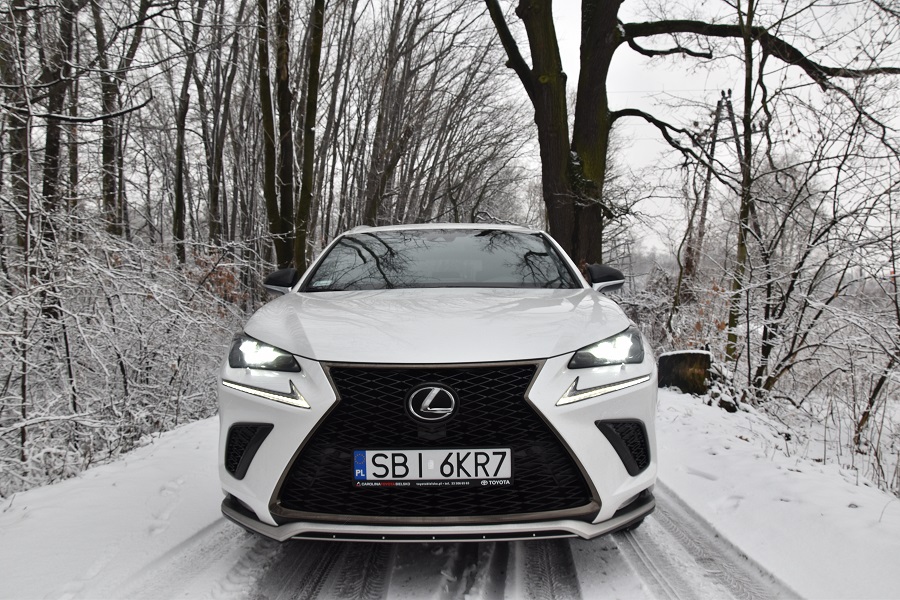 Dynamiczny, nowoczesny i luksusowy. Zapraszamy na test nowego Lexusa NX 300.